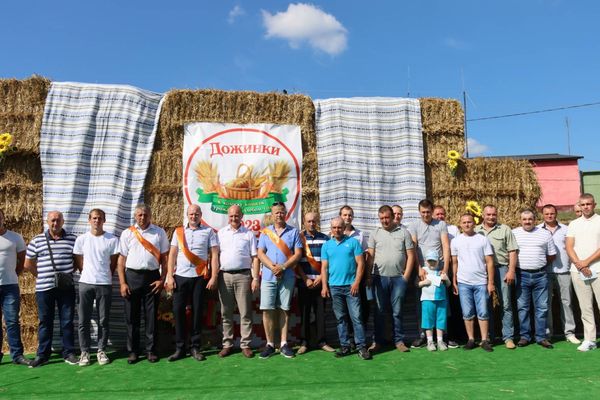 В СПК «Свитязянка-2003» с размахом отпраздновали «Дожинки» В СПК «Свитязянка-2003» с размахом отпраздновали «Дожинки»